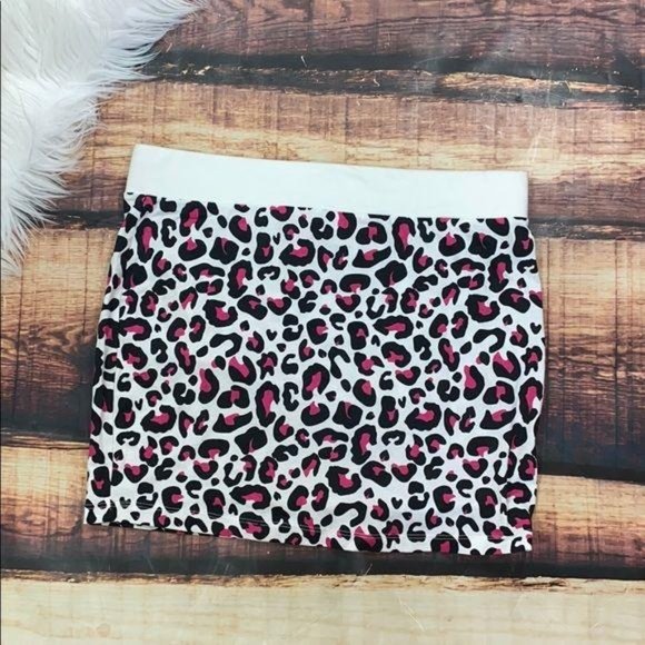 Dresses & Skirts - Snow Leopard Mini Skirt Bodycon White Pink